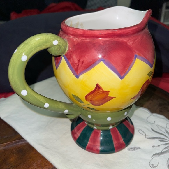 Vintage 1997 CBK Ltd, Elegant/Playful Rose Hand-painted Handled Ceramic Pitcher - Picture 5 of 13